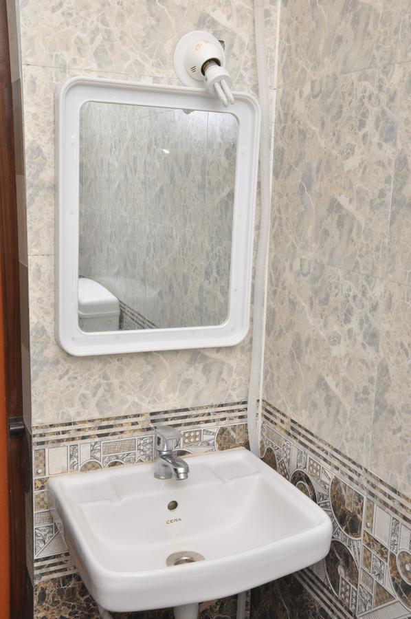 Addhuri Comforts Inn Mysore Ngoại thất bức ảnh